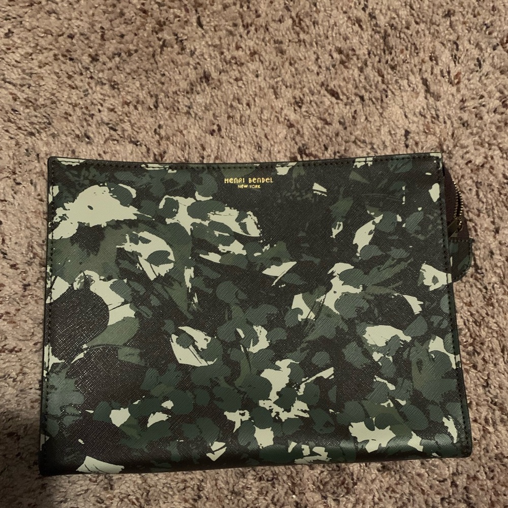 Henri Bendel Clutch